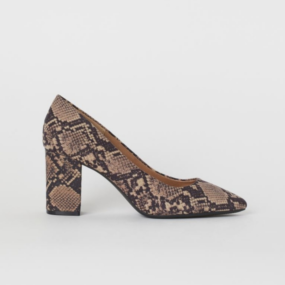 New H&M Snake Print Pointy Heels